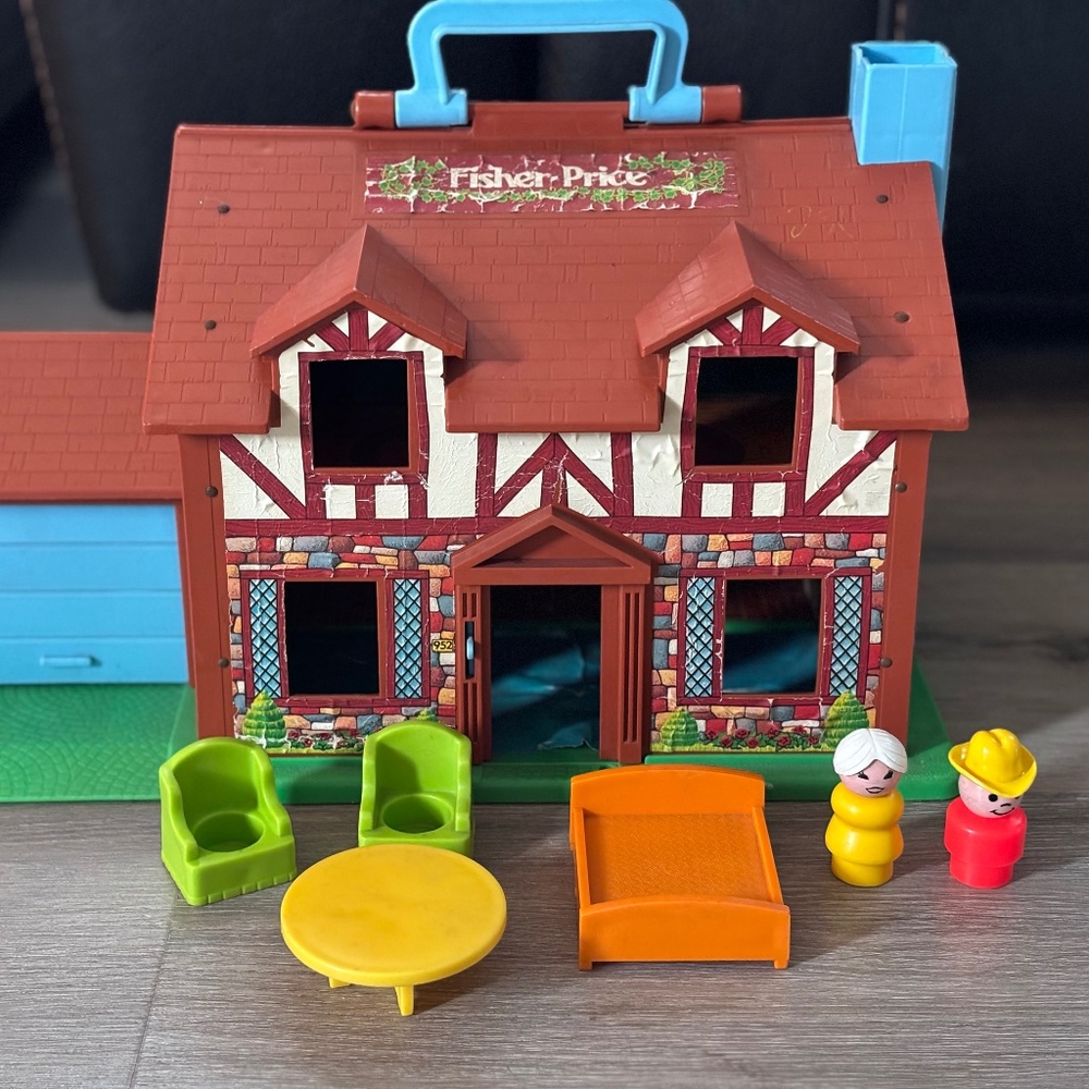 VINTAGE Fisher Price Little People 952 Play Family House 1986 Grandma Cowboy LOT - Picture 1 of 16